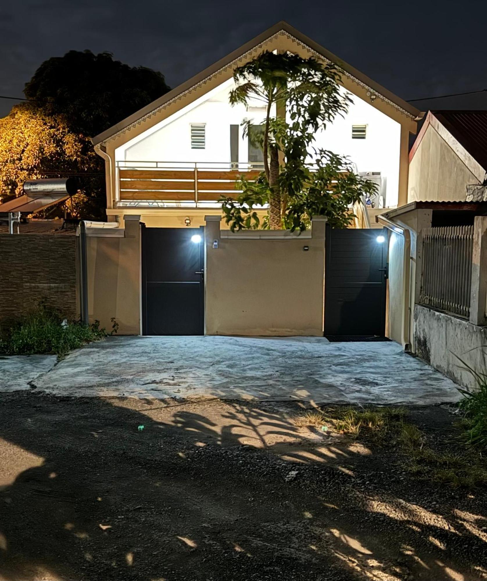 Grand Studio Charmant, Tout Equipe… Saint-Denis Eksteriør bilde